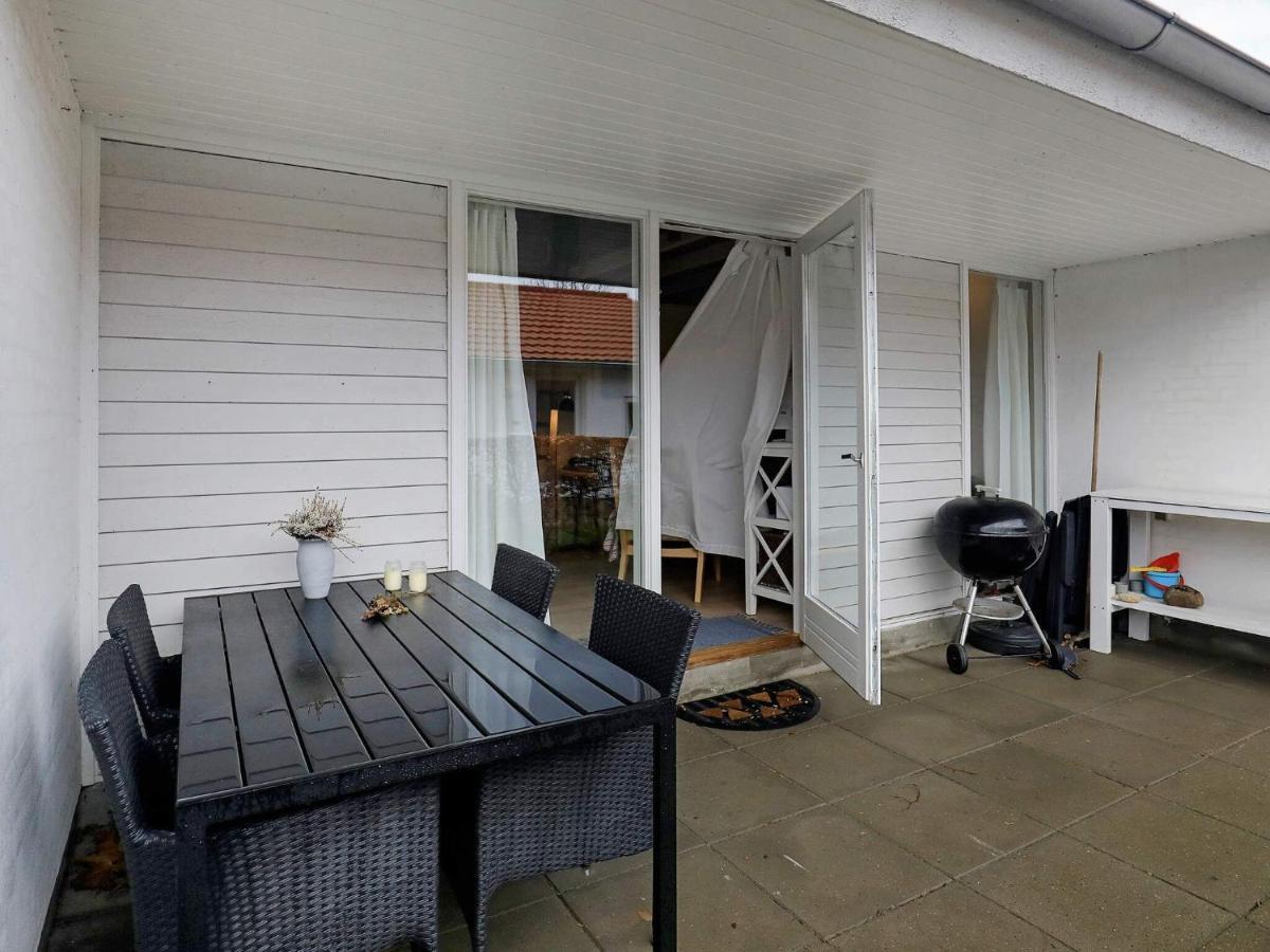 4 Person Holiday Home In R Sk Bing Ærøskøbing Bagian luar foto